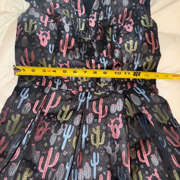 Modcloth Jacquard Cactus Fit & Flare Dress sz 6, Brocade Retro Black - Picture 6 of 8